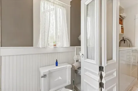 5 Mcdonald Lane Stonington ME 04681