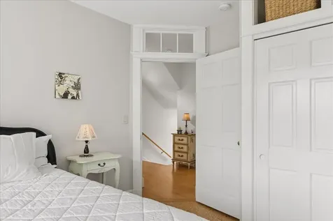 5 Mcdonald Lane Stonington ME 04681