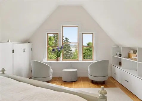 5 Mcdonald Lane Stonington ME 04681
