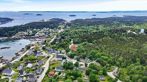5 Mcdonald Lane Stonington ME 04681