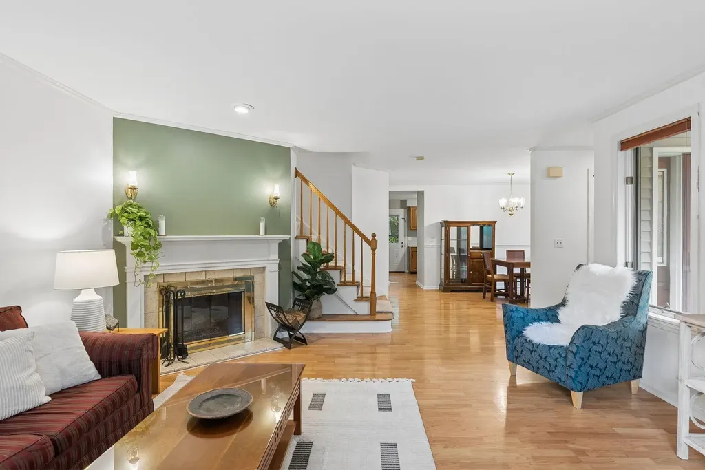 16 Stoneledge Drive Portland ME 04102