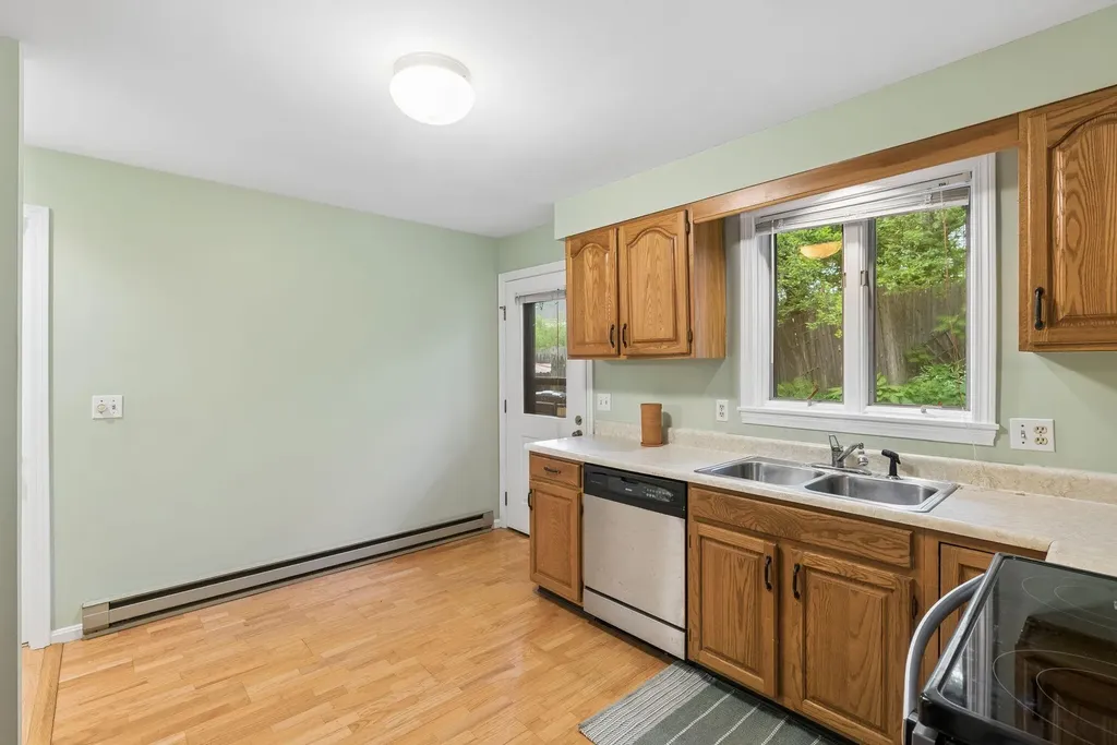 16 Stoneledge Drive Portland ME 04102