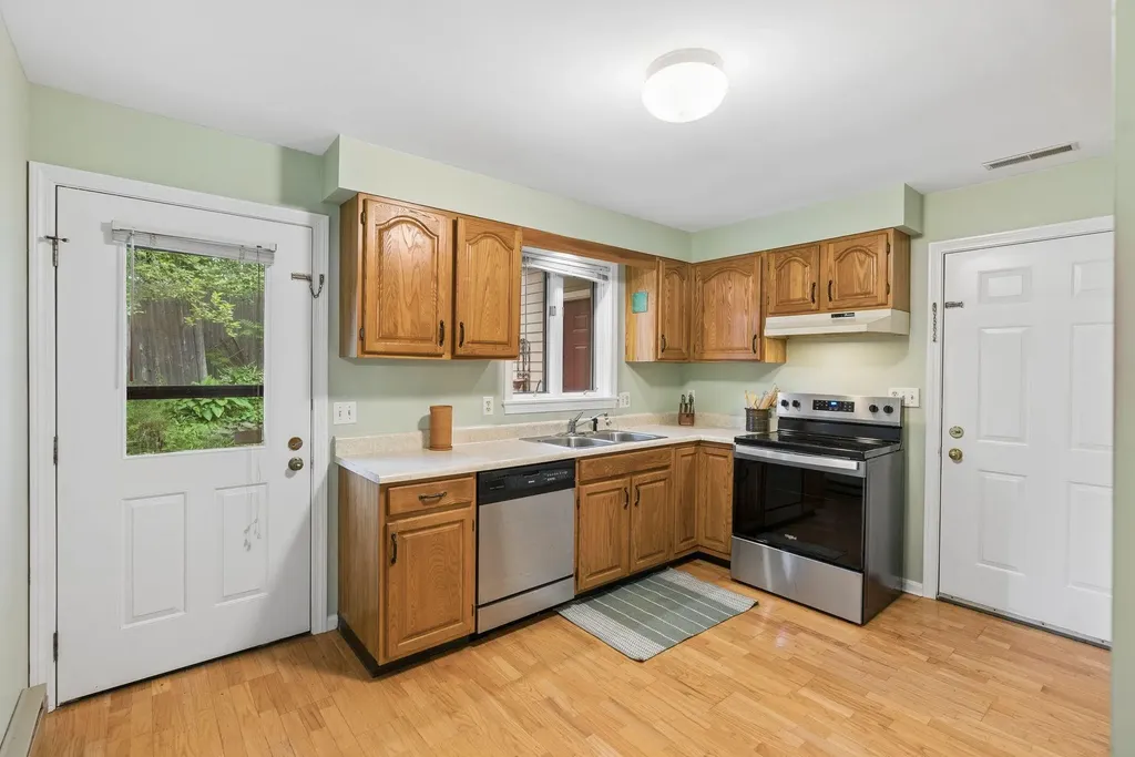 16 Stoneledge Drive Portland ME 04102
