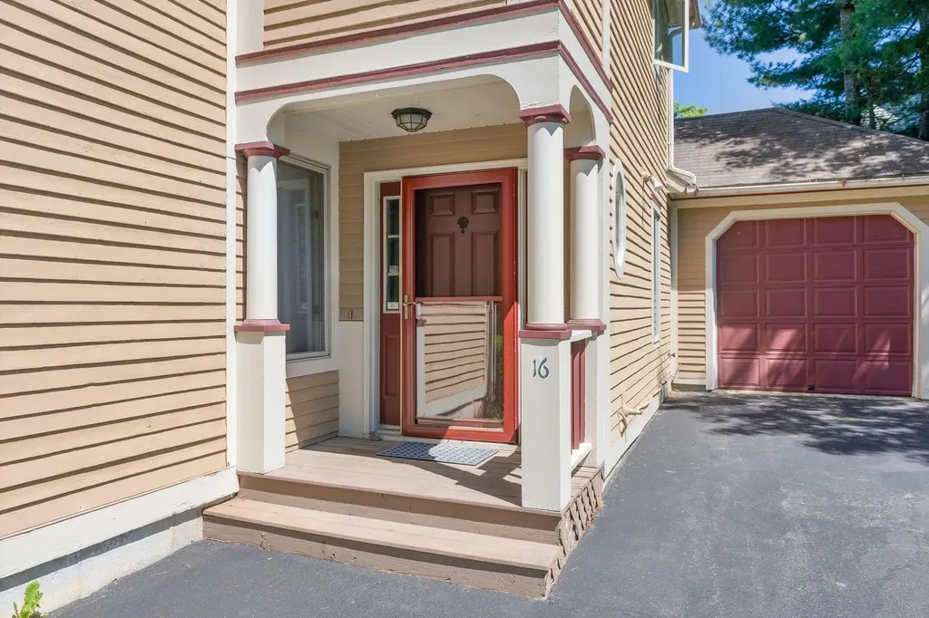 16 Stoneledge Drive Portland ME 04102