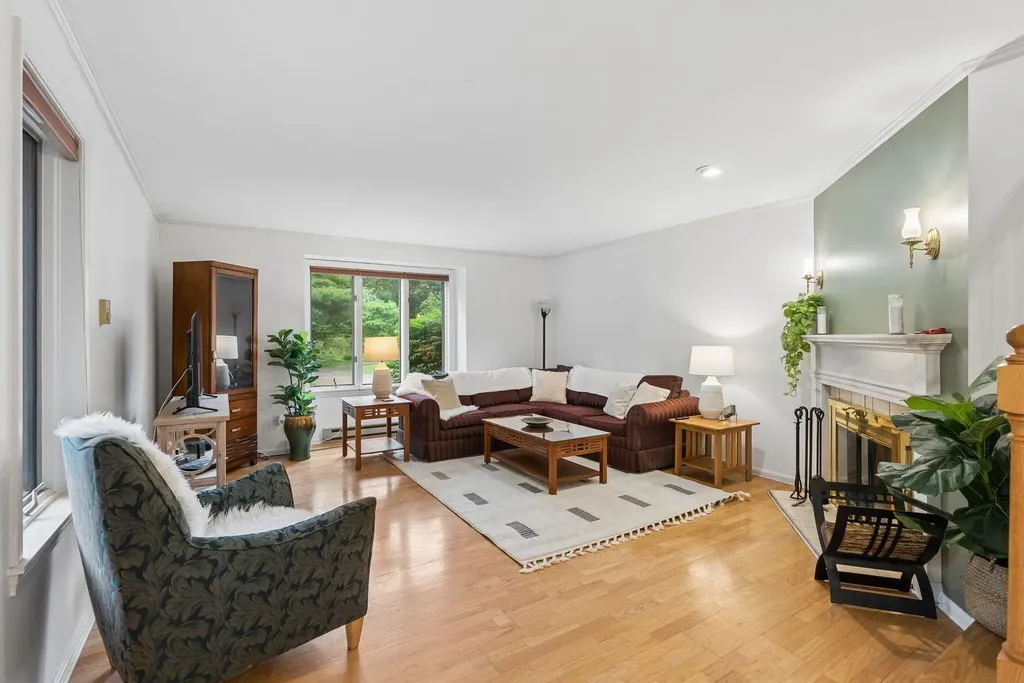 16 Stoneledge Drive Portland ME 04102