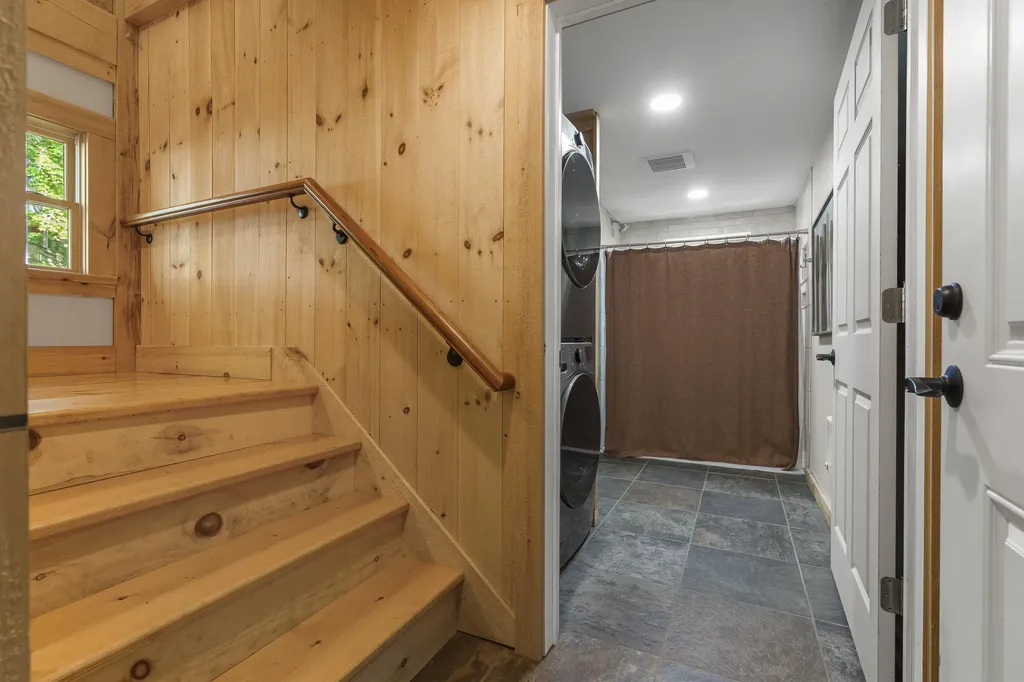 170 Fox Hill Road South Bristol ME 04573