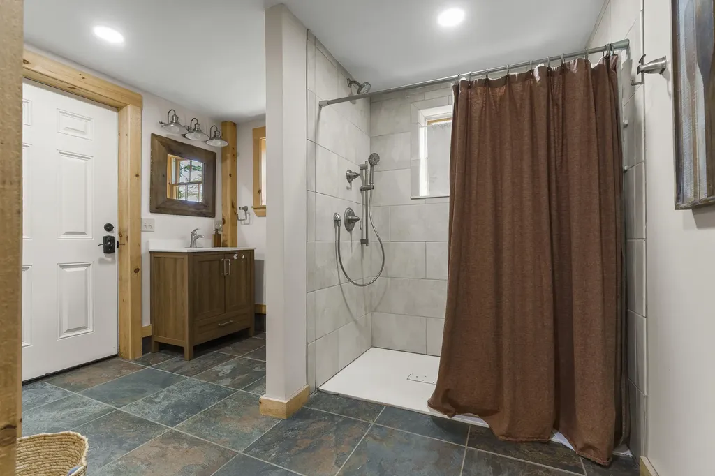 170 Fox Hill Road South Bristol ME 04573