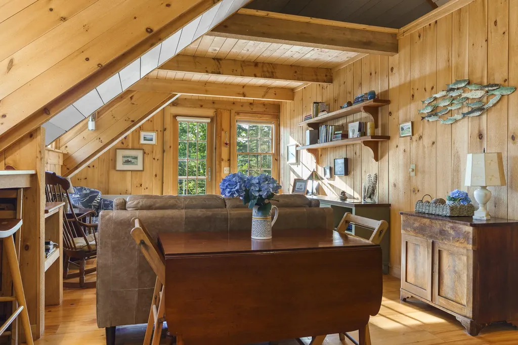 170 Fox Hill Road South Bristol ME 04573
