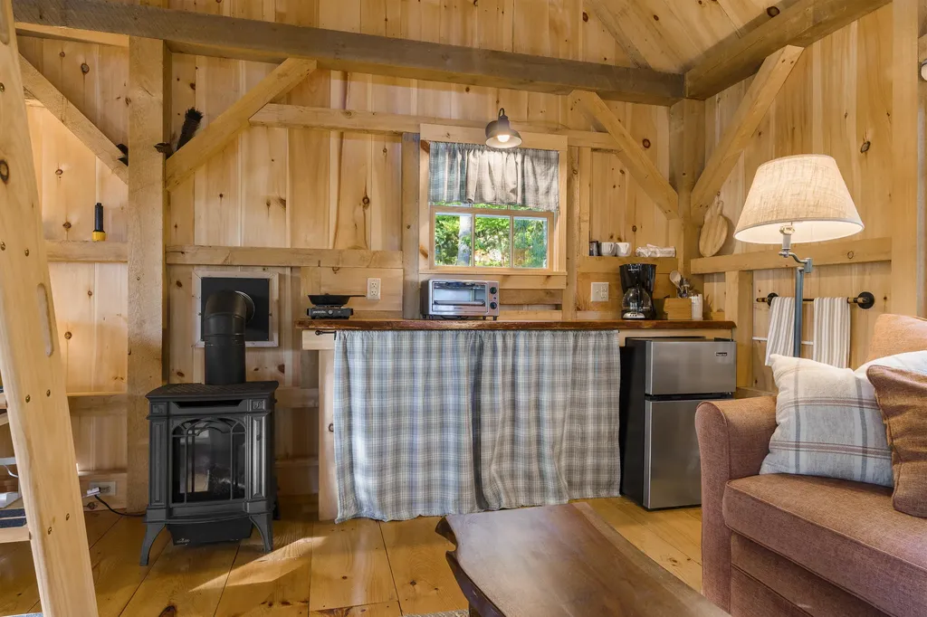 170 Fox Hill Road South Bristol ME 04573