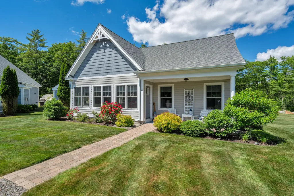 34 Pepperell Way Arundel ME 04046