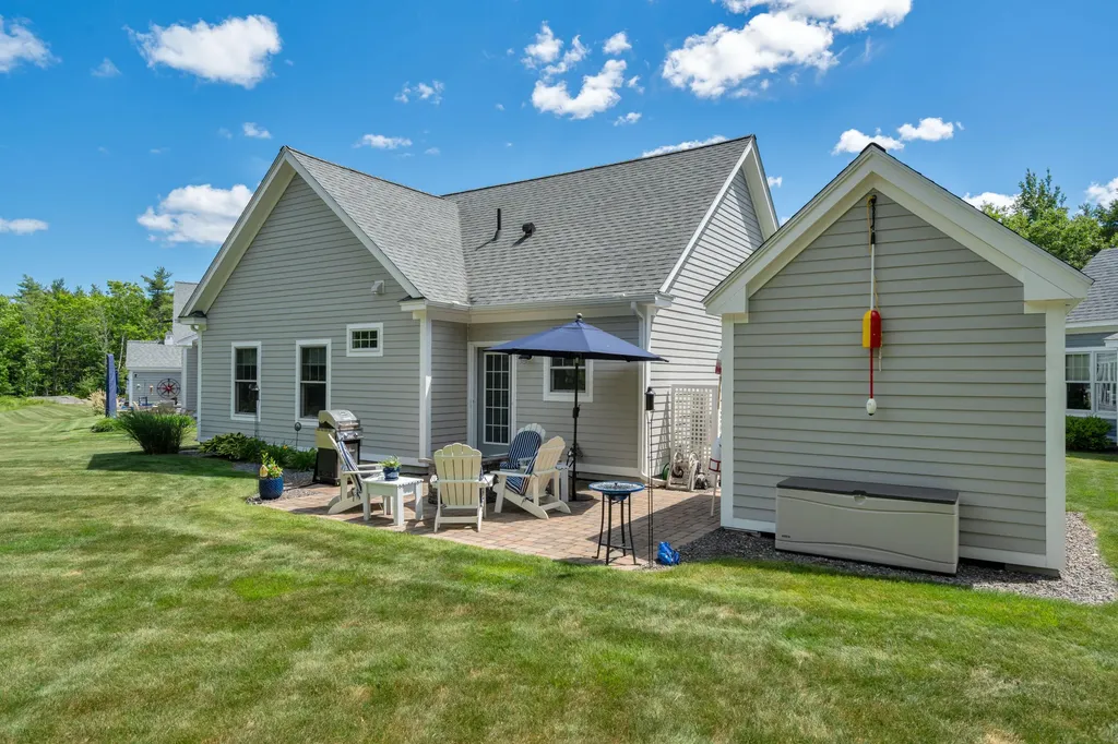 34 Pepperell Way Arundel ME 04046