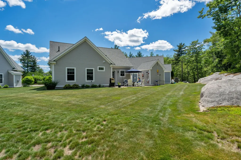 34 Pepperell Way Arundel ME 04046