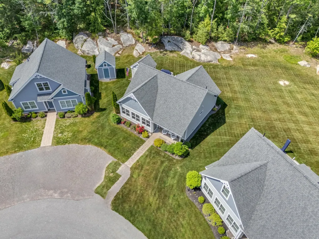 34 Pepperell Way Arundel ME 04046