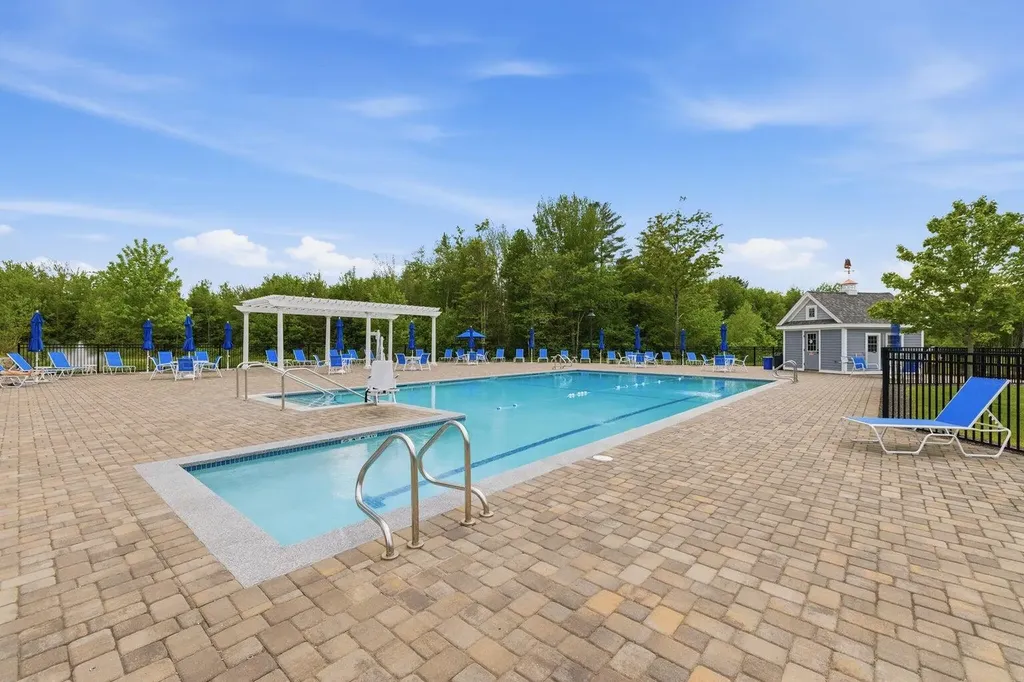 34 Pepperell Way Arundel ME 04046