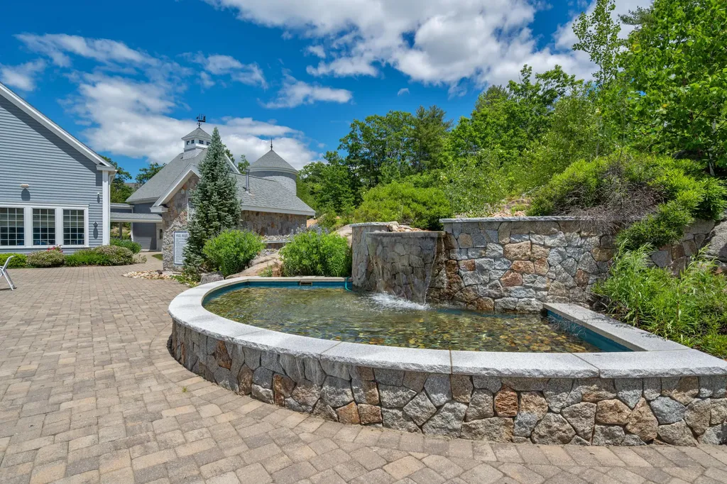 34 Pepperell Way Arundel ME 04046