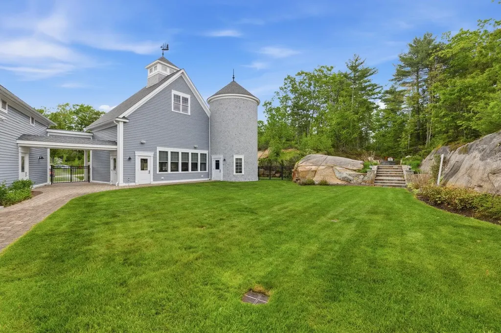 34 Pepperell Way Arundel ME 04046