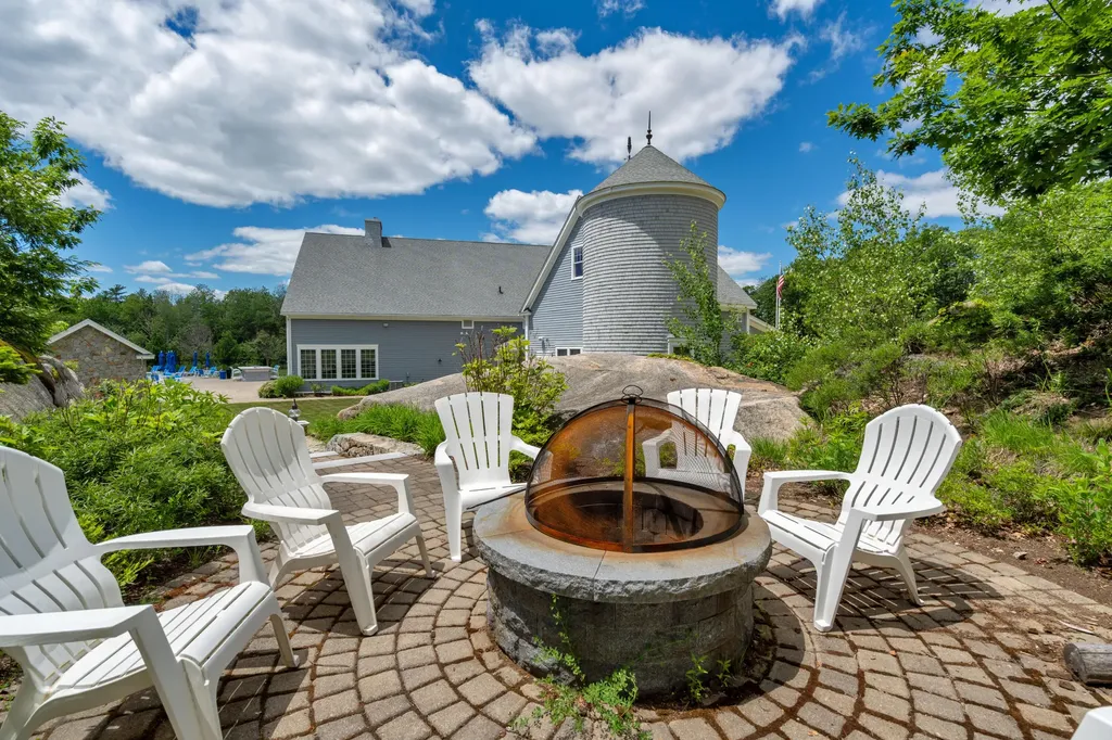 34 Pepperell Way Arundel ME 04046