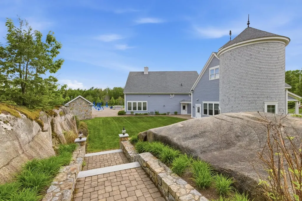 34 Pepperell Way Arundel ME 04046
