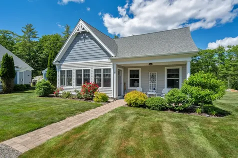 34 Pepperell Way Arundel ME 04046