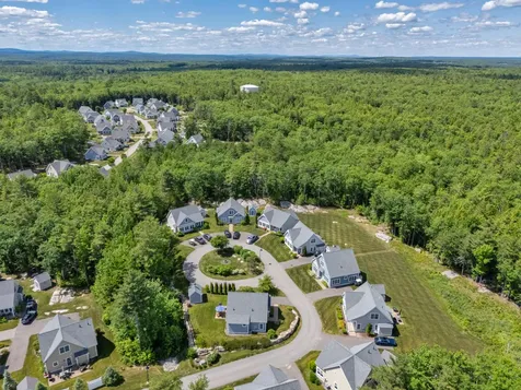 34 Pepperell Way Arundel ME 04046