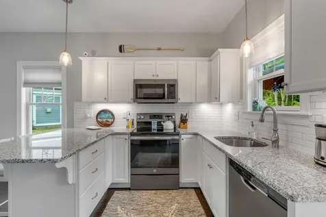 34 Pepperell Way Arundel ME 04046