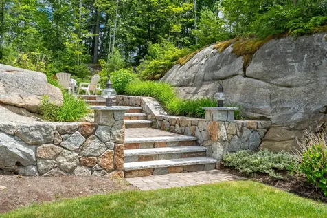 34 Pepperell Way Arundel ME 04046