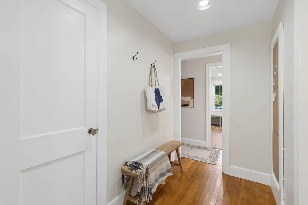 12 Linwood Street Cape Elizabeth ME 04107