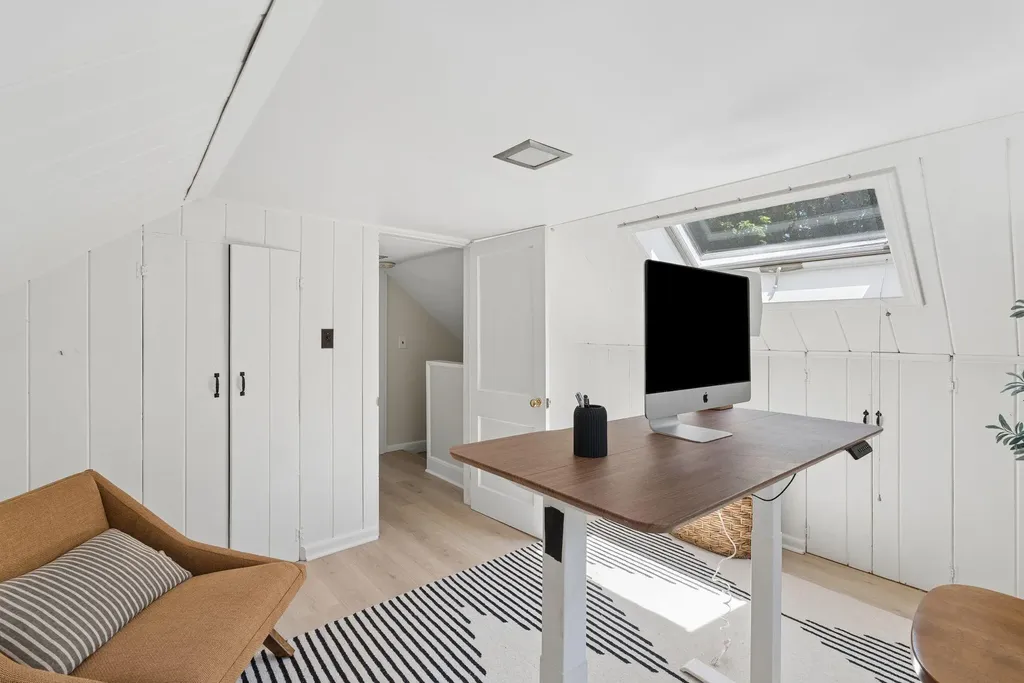 12 Linwood Street Cape Elizabeth ME 04107
