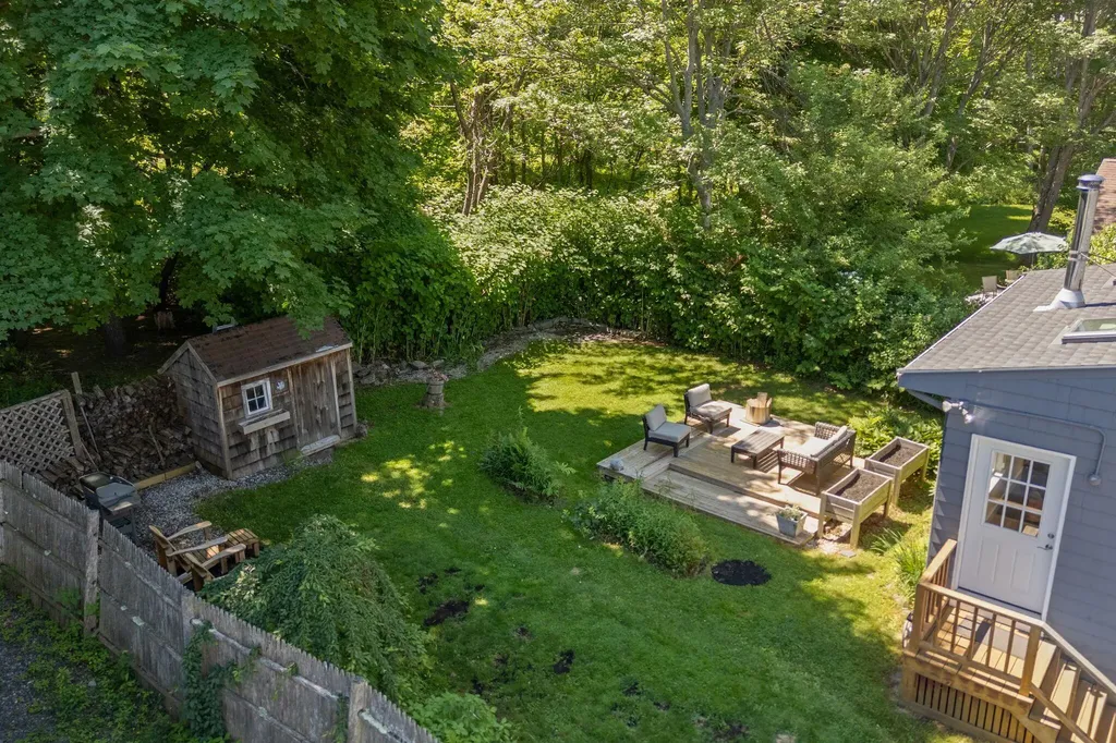 12 Linwood Street Cape Elizabeth ME 04107
