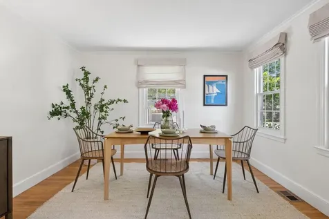 12 Linwood Street Cape Elizabeth ME 04107