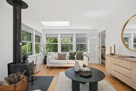 12 Linwood Street Cape Elizabeth ME 04107