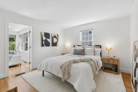 12 Linwood Street Cape Elizabeth ME 04107