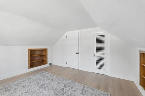 12 Linwood Street Cape Elizabeth ME 04107