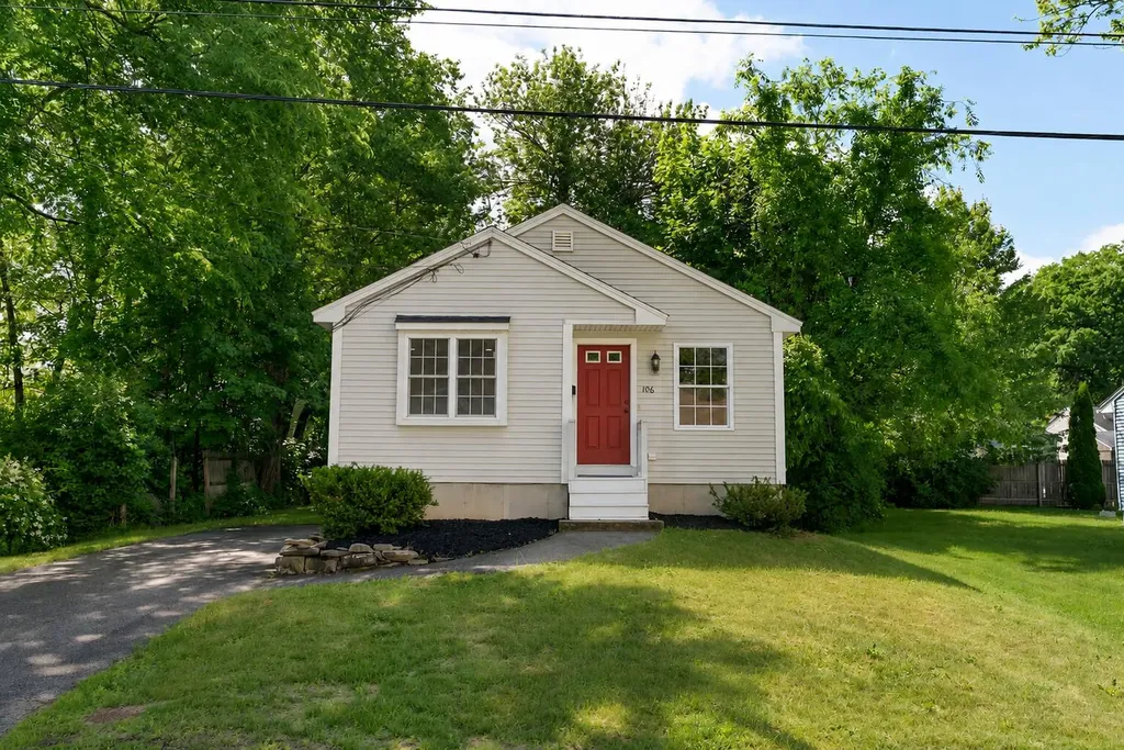 106 Romano Road South Portland ME 04106