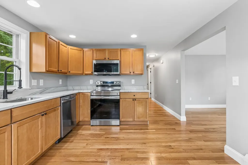 106 Romano Road South Portland ME 04106