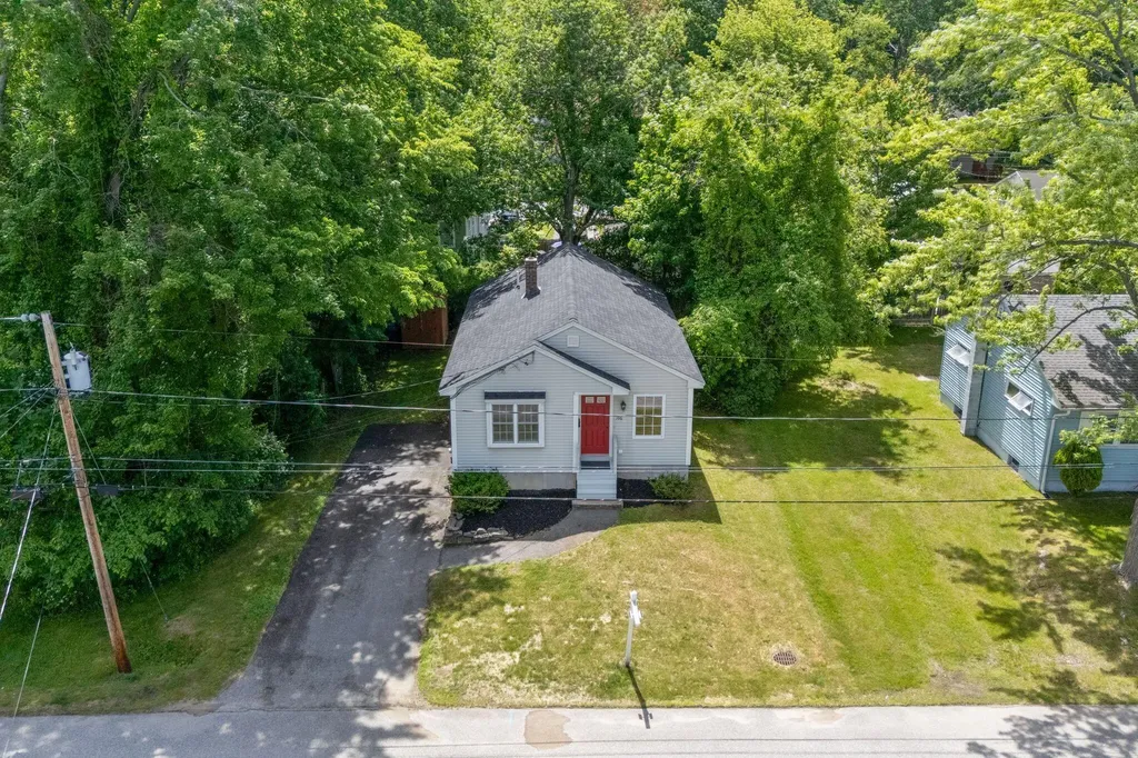 106 Romano Road South Portland ME 04106