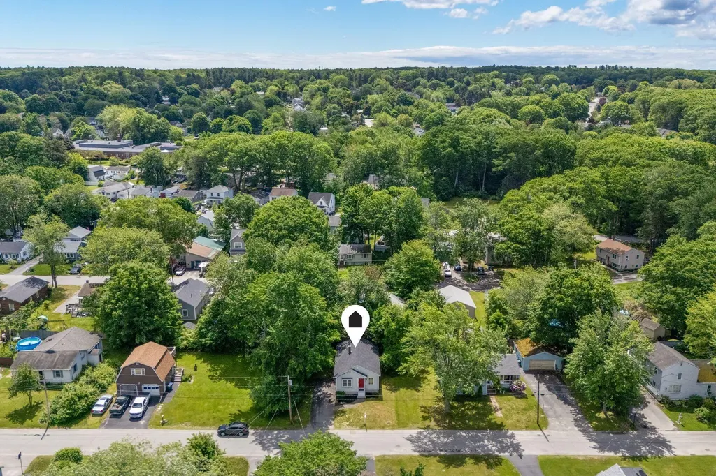106 Romano Road South Portland ME 04106