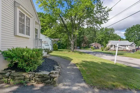 106 Romano Road South Portland ME 04106