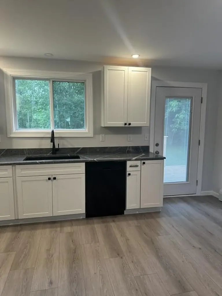 41 Thompson Road Veazie ME 04401