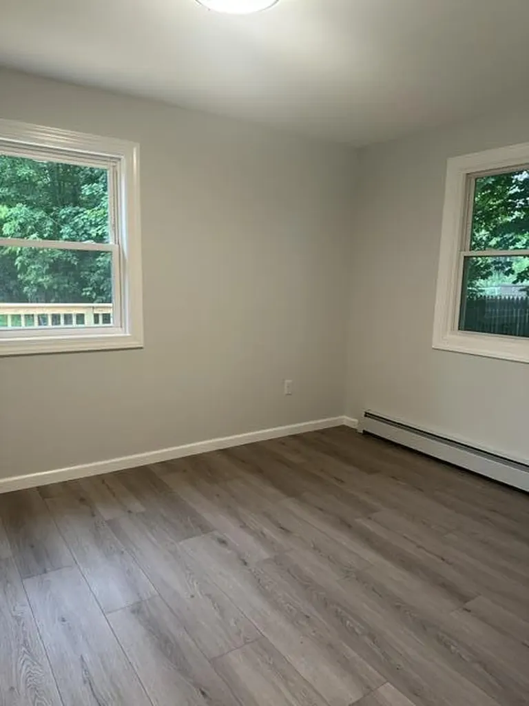 41 Thompson Road Veazie ME 04401