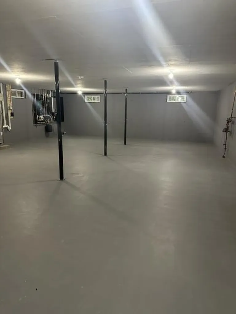 41 Thompson Road Veazie ME 04401