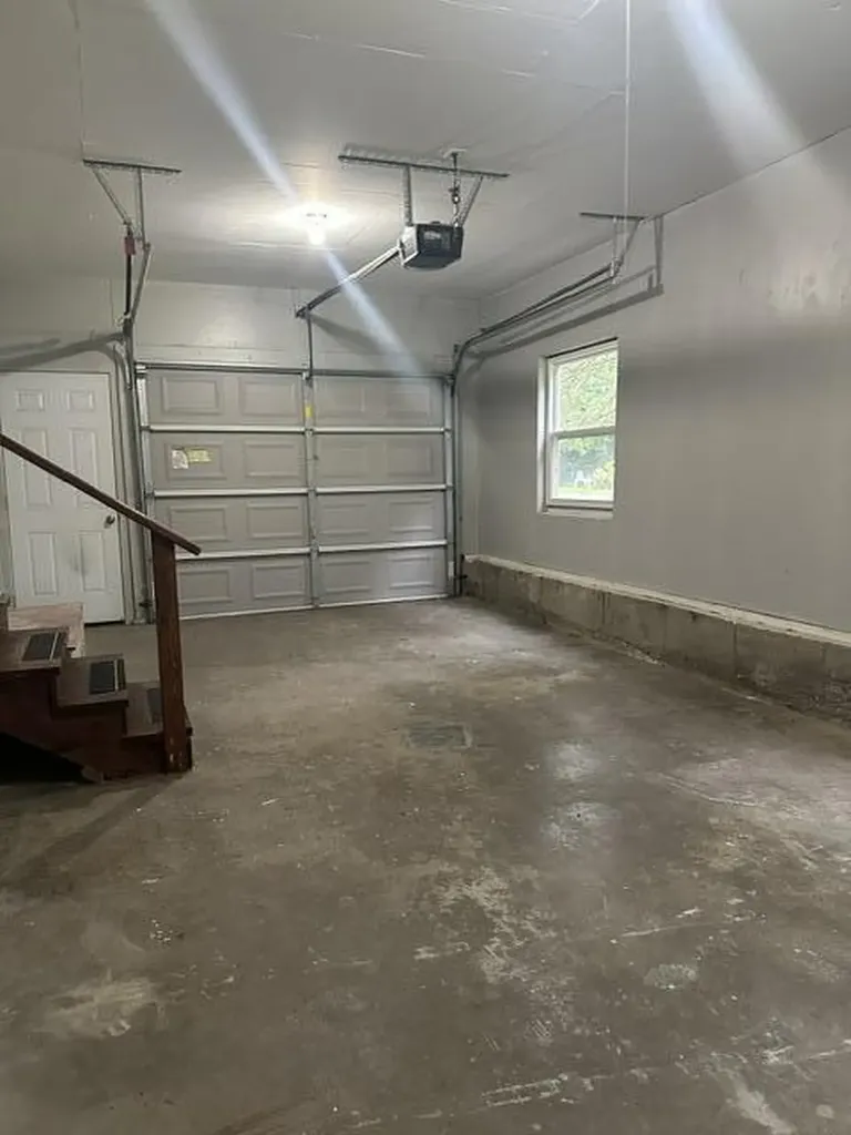 41 Thompson Road Veazie ME 04401
