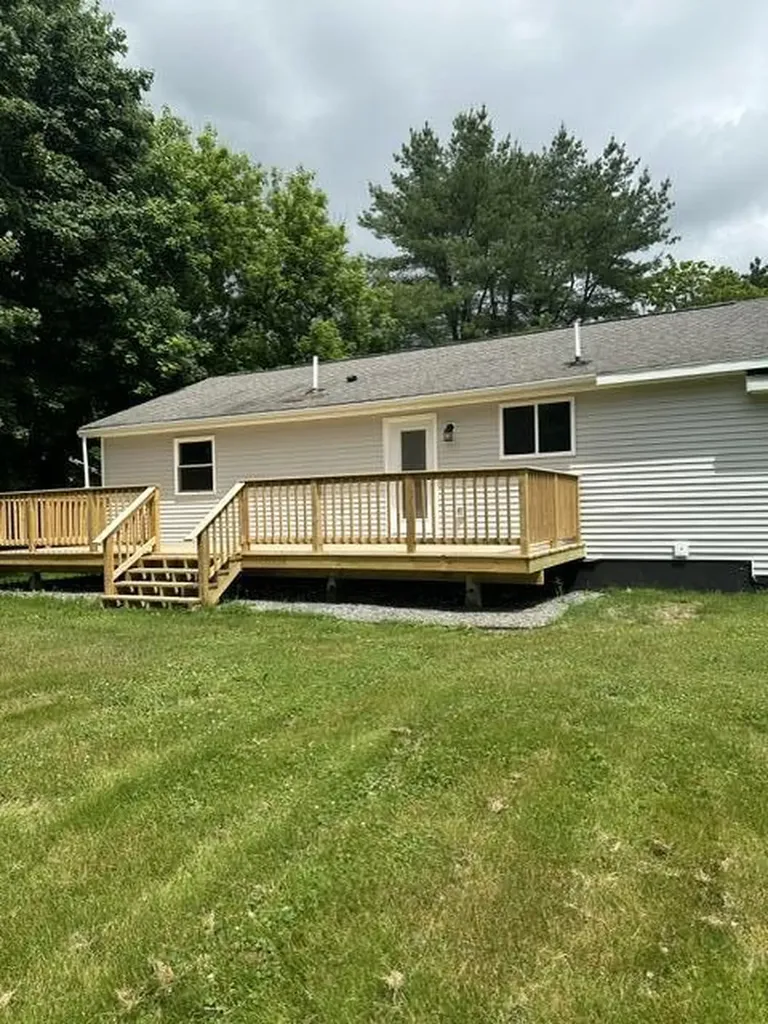 41 Thompson Road Veazie ME 04401