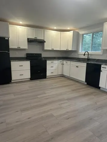 41 Thompson Road Veazie ME 04401
