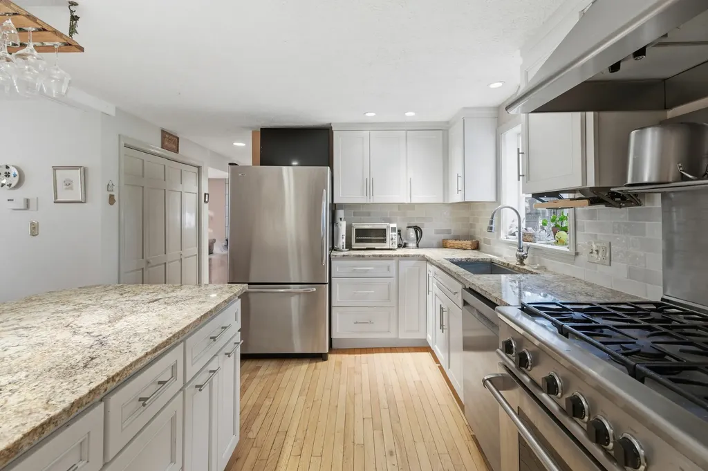 17 Waco Drive Biddeford ME 04005