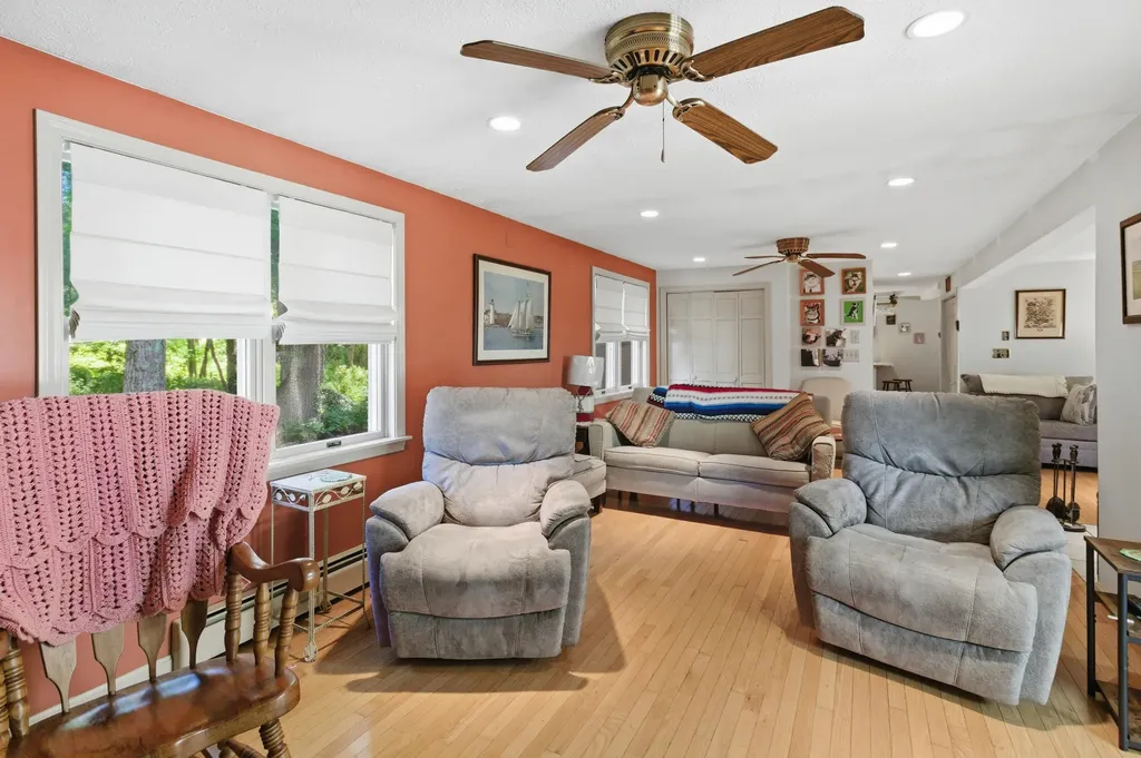 17 Waco Drive Biddeford ME 04005