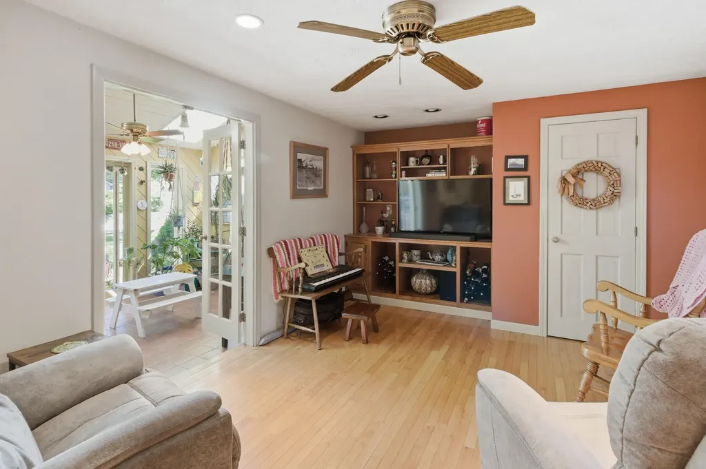 17 Waco Drive Biddeford ME 04005