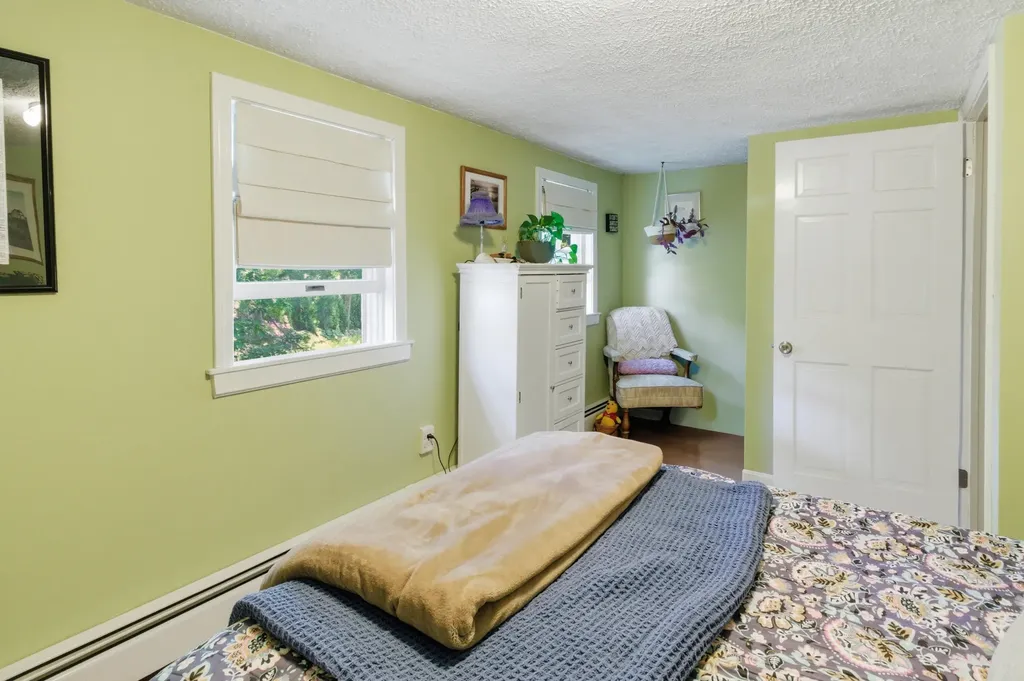 17 Waco Drive Biddeford ME 04005