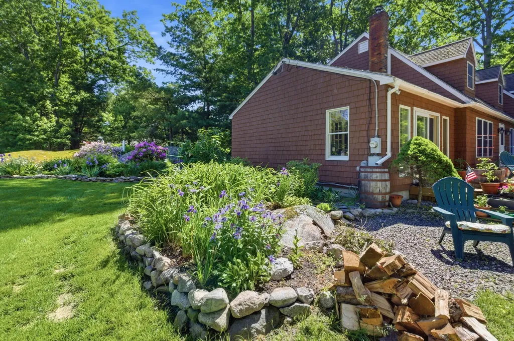 17 Waco Drive Biddeford ME 04005