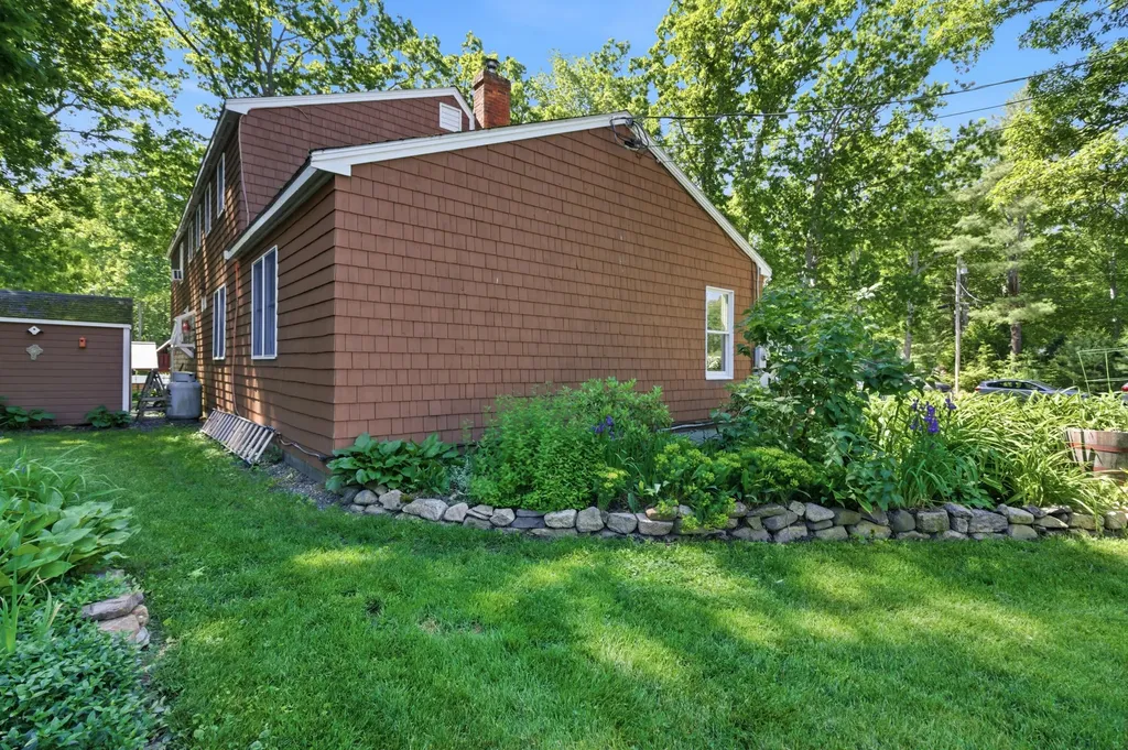 17 Waco Drive Biddeford ME 04005